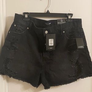 Fashionnova Distressed High Rise Shorts / Size 15 / black